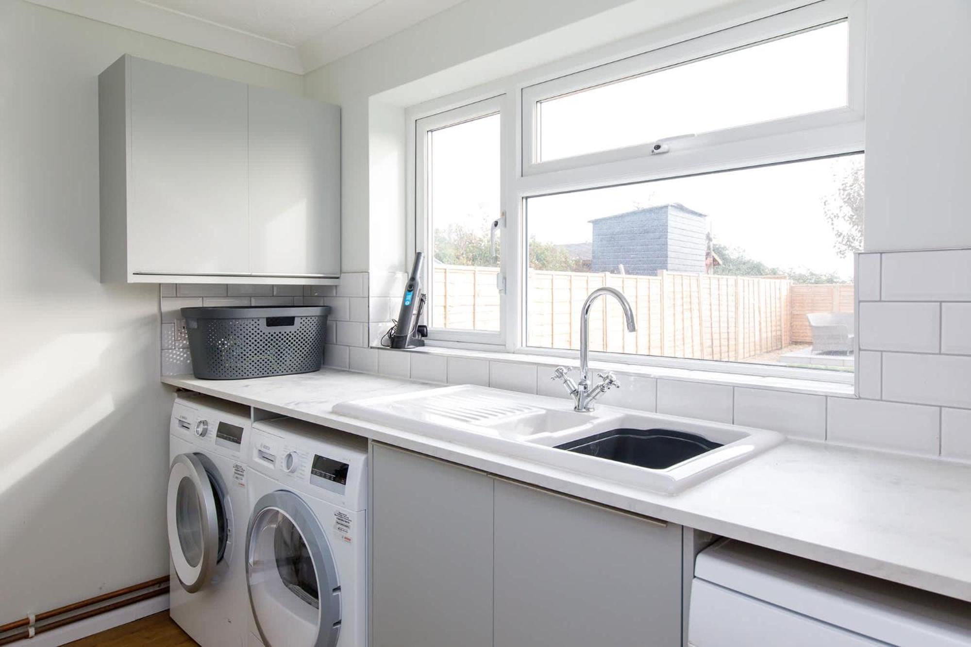 Spacious Home For 8 In Witterings - Walk To Beach East Wittering Exteriér fotografie
